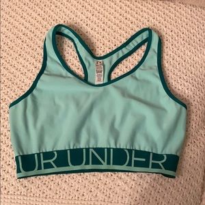 Sports bra size medium. Like new condition.